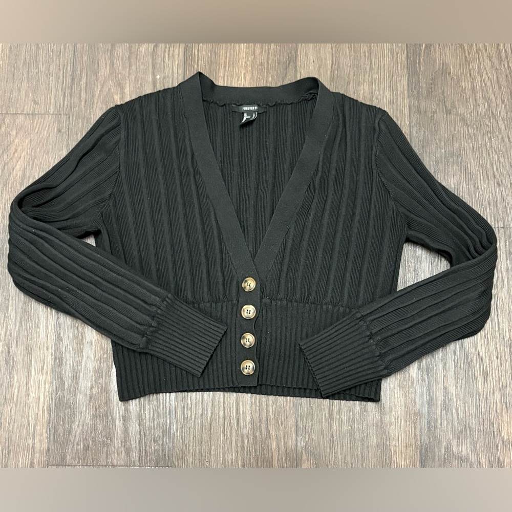 Forever 21 Black Ribbed Cropped Cardigan Button Front Size L